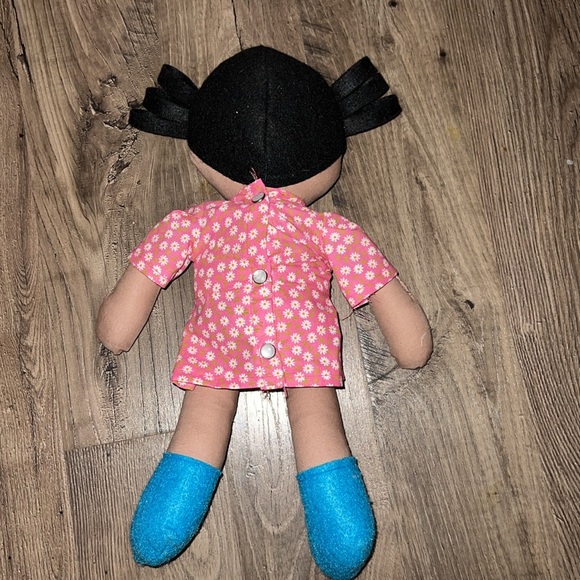 Daisy Gabriella doll - Picture 2 of 2